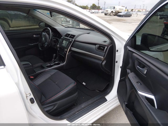 2017 TOYOTA CAMRY SE 5
