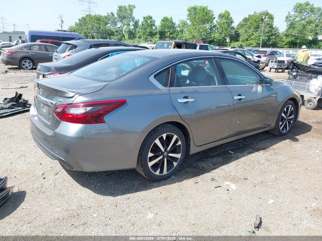 2018 Nissan ALTIMA 2.5 SR — фото 4