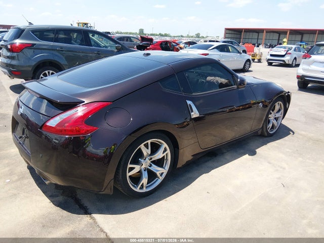 2010 Nissan 370Z TOURING — фото 4