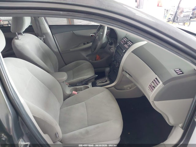2010 Toyota COROLLA LE 照片 5