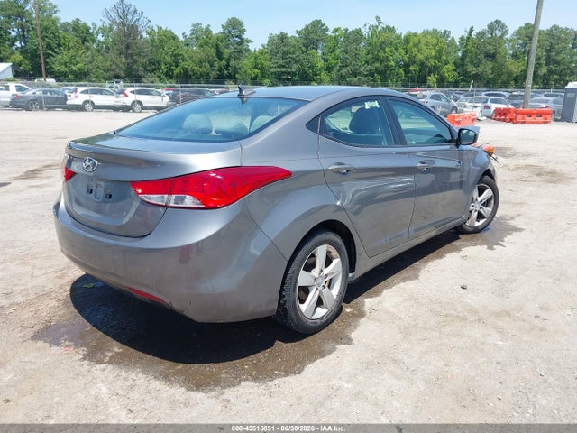 صورة 4 لـ 2013 Hyundai ELANTRA GLS