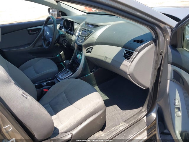صورة 5 لـ 2013 Hyundai ELANTRA GLS