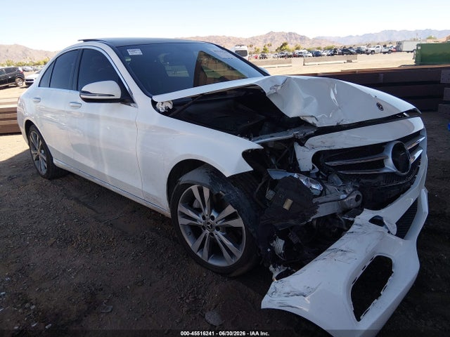 صورة 1 لـ 2018 Mercedes-BENZ C 300 4MATIC