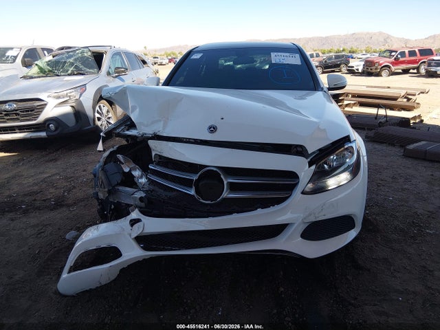 صورة 6 لـ 2018 Mercedes-BENZ C 300 4MATIC