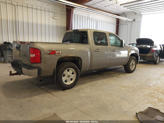 2013 Chevrolet SILVERADO 1500 LT 照片 4