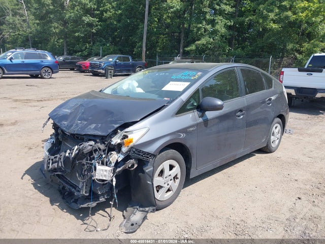 صورة 2 لـ 2011 Toyota PRIUS THREE