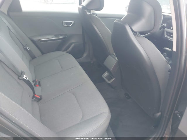 2025 KIA K4 LXS photo 8