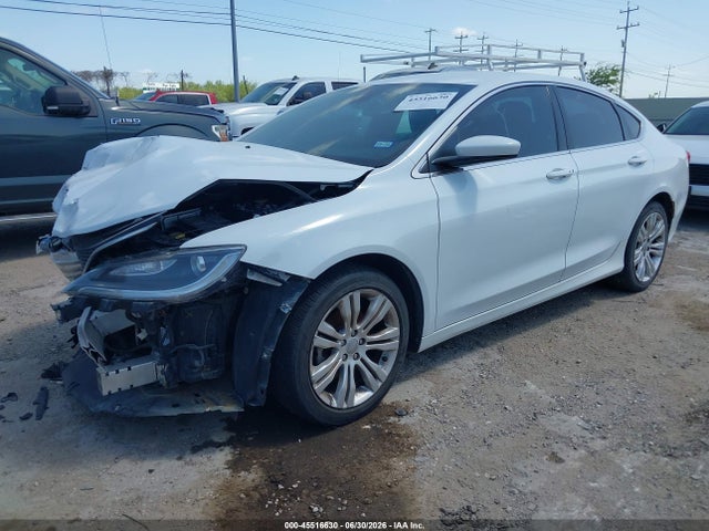 صورة 2 لـ 2015 Chrysler 200 LIMITED