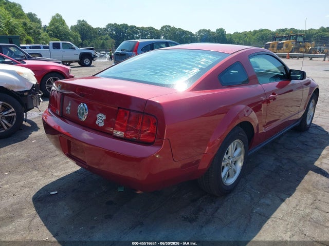 صورة 4 لـ 2006 FORD MUSTANG V6