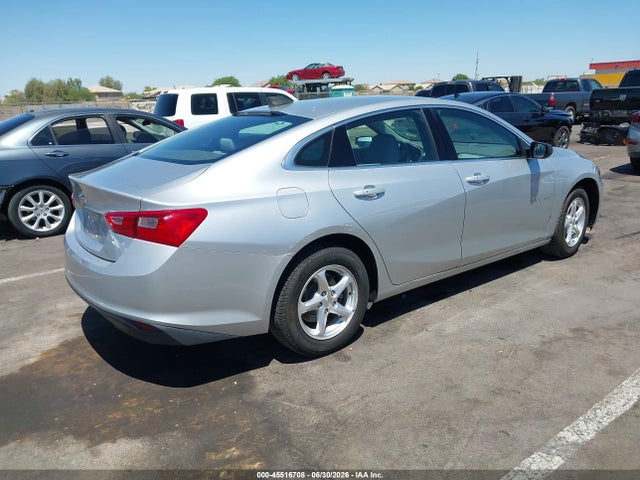 2017 Chevrolet MALIBU 1FL photo 4