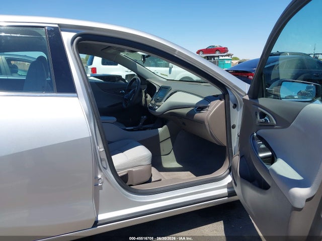 2017 Chevrolet MALIBU 1FL photo 5