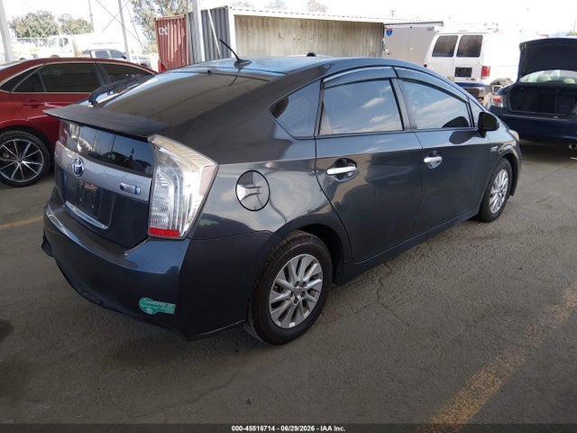2014 Toyota PRIUS PLUG-IN 照片 4