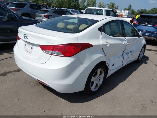 2013 Hyundai ELANTRA GLS — миниатюра 3