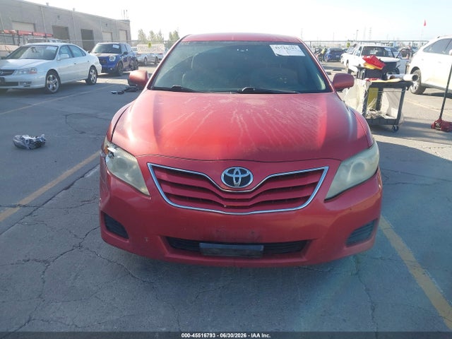 2010 Toyota CAMRY LE thumbnail 13