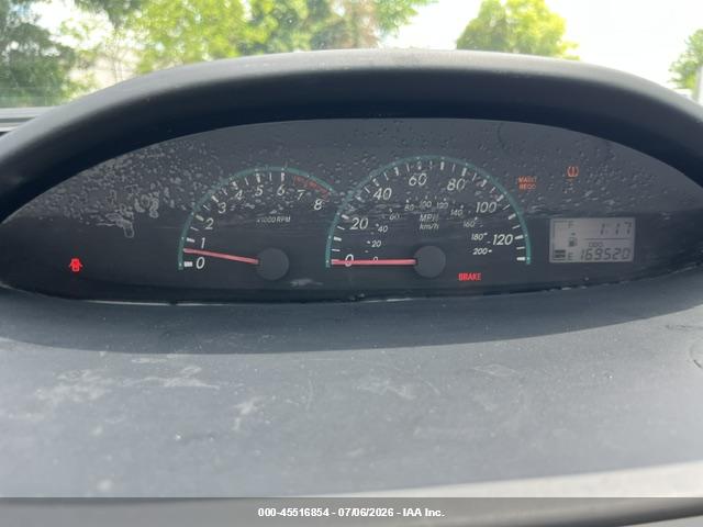2010 Toyota YARIS photo 7