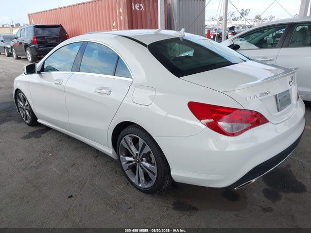 2019 Mercedes-BENZ CLA — фото 3