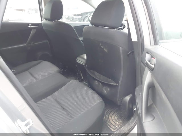 صورة 8 لـ 2013 Mazda MAZDA3 I TOURING