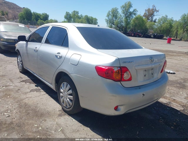 2009 Toyota COROLLA LE photo 3