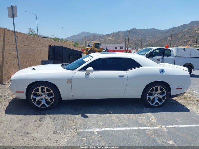 2015 Dodge CHALLENGER SXT PLUS — миниатюра 14