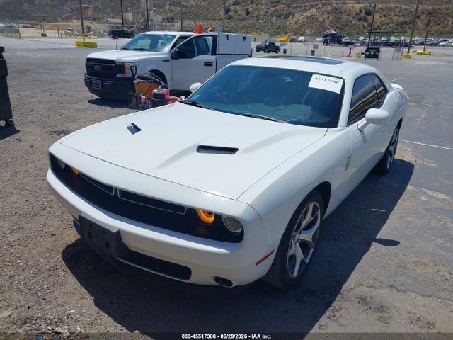 2015 Dodge CHALLENGER SXT PLUS — миниатюра 2