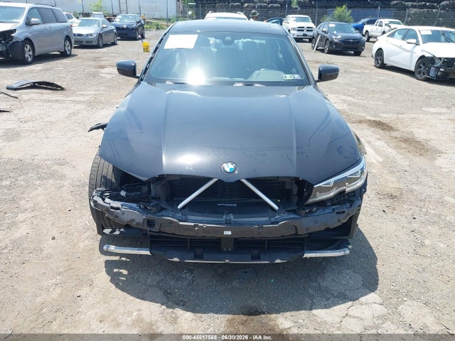 صورة 6 لـ 2019 BMW 330I XDRIVE