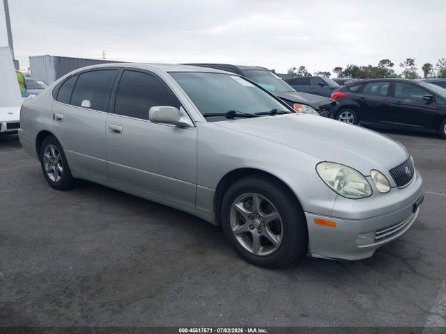 2002 LEXUS GS 