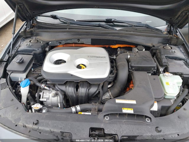 صورة 10 لـ 2017 KIA OPTIMA HYBRID