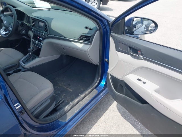 2020 Hyundai ELANTRA SE photo 5
