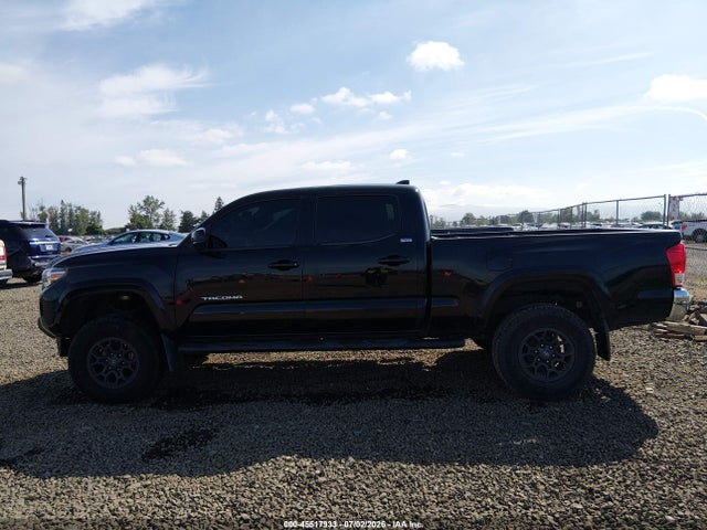 2017 Toyota TACOMA SR5 V6 照片 15