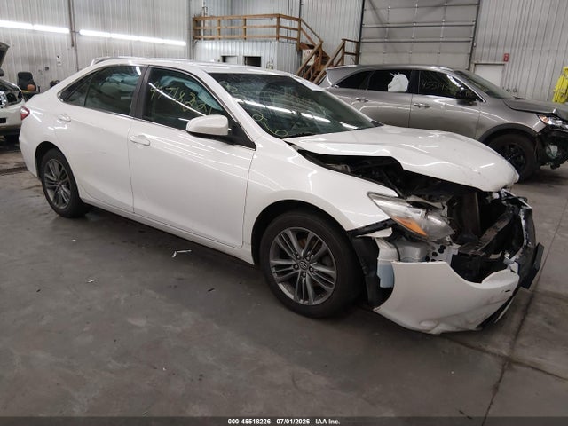 2017 TOYOTA CAMRY SE