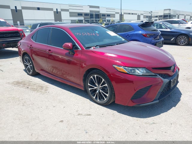 2018 TOYOTA CAMRY SE
