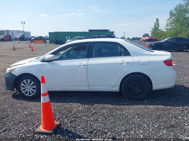 2013 Toyota COROLLA LE 缩略图 14