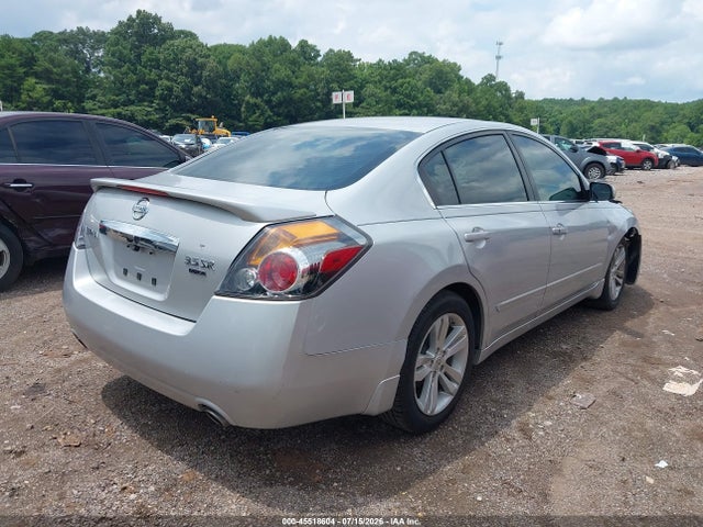 2011 Nissan ALTIMA 3.5 SR — фото 4