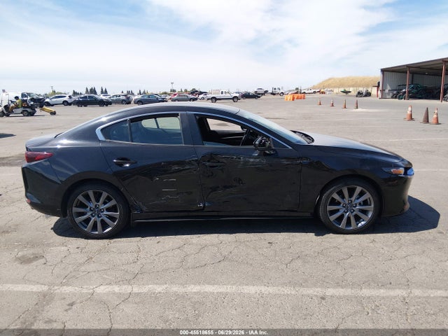 صورة 6 لـ 2023 Mazda MAZDA3 2.5 S SELECT