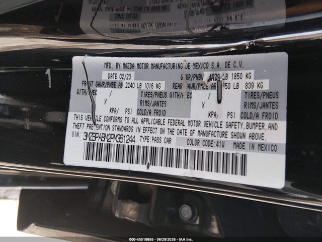 صورة 9 لـ 2023 Mazda MAZDA3 2.5 S SELECT