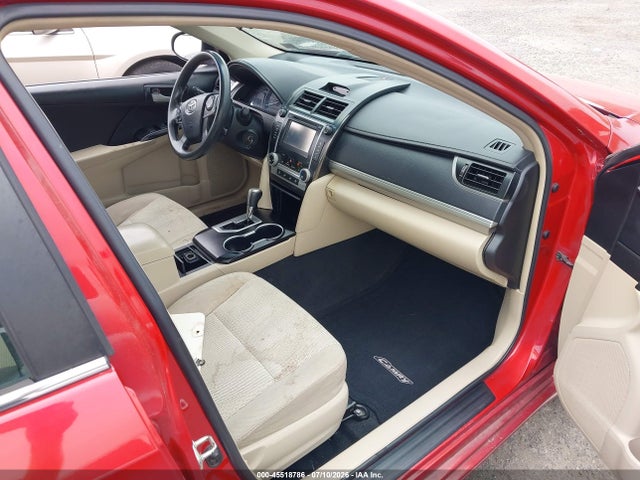 2013 Toyota CAMRY LE photo 5