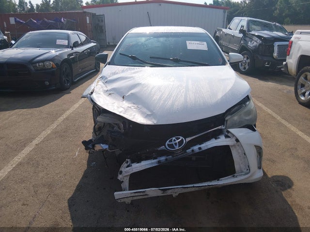 2016 Toyota CAMRY SE — миниатюра 12