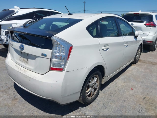 2010 Toyota PRIUS II — фото 4