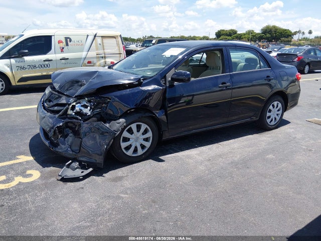 2013 Toyota COROLLA L 照片 2