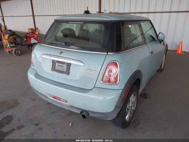 2013 MINI HARDTOP COOPER photo 4