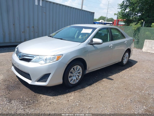 صورة 2 لـ 2012 Toyota CAMRY HYBRID LE