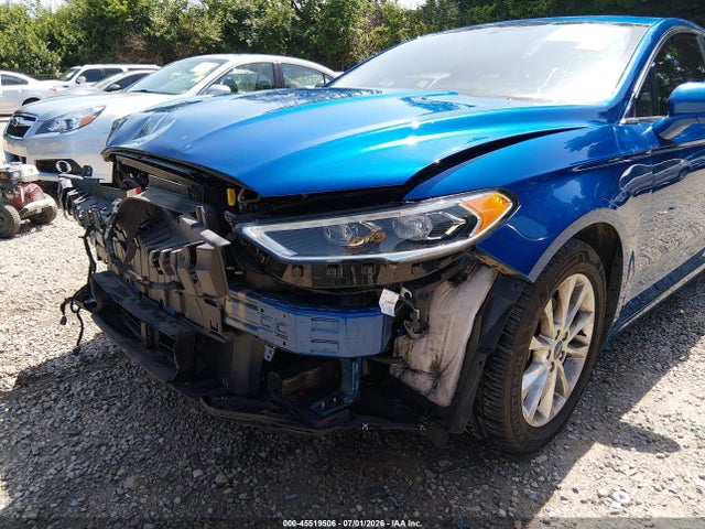 2017 FORD FUSION SE — миниатюра 18