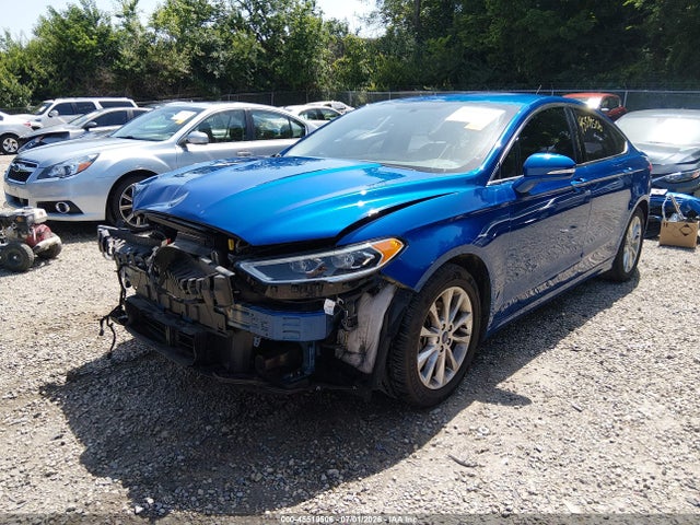2017 FORD FUSION SE 照片 2