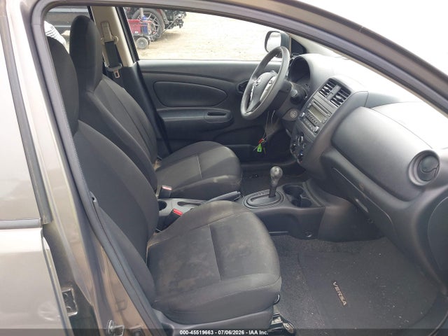 2015 Nissan VERSA 1.6 S+ — фото 5