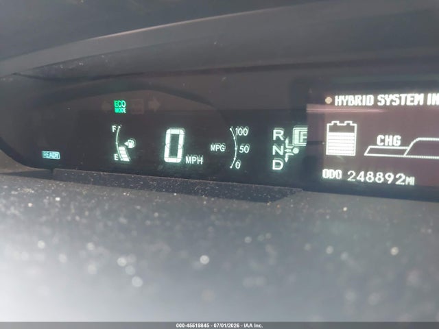 صورة 7 لـ 2011 Toyota PRIUS FOUR