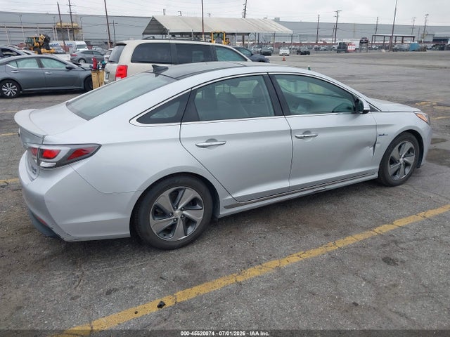 2016 Hyundai SONATA HYBRID LIMITED — фото 4