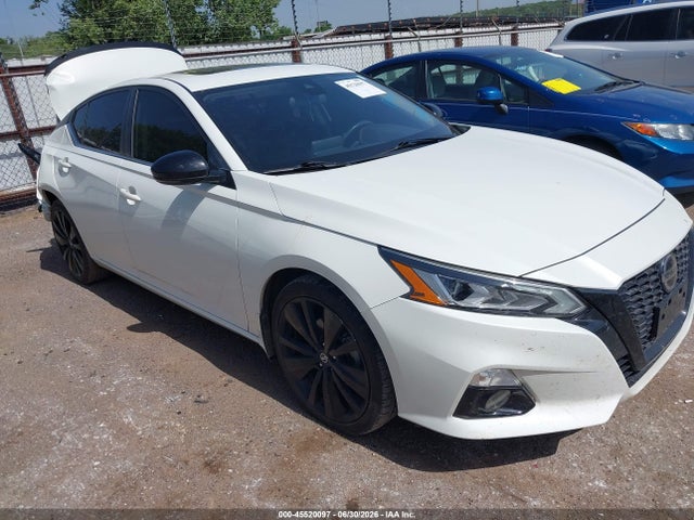 2022 NISSAN ALTIMA SR FWD