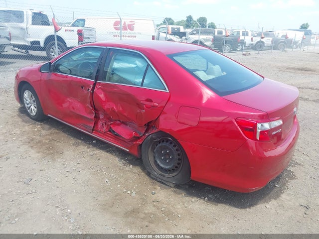 2014 Toyota CAMRY LE 缩略图 3