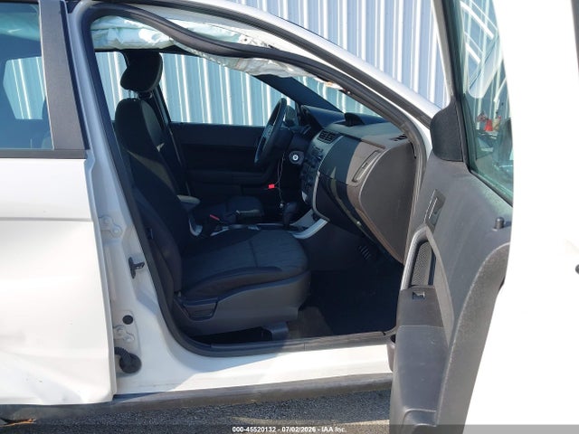 2010 FORD FOCUS SE 照片 5