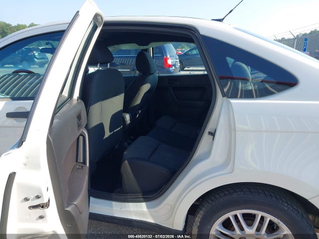 2010 FORD FOCUS SE 照片 8